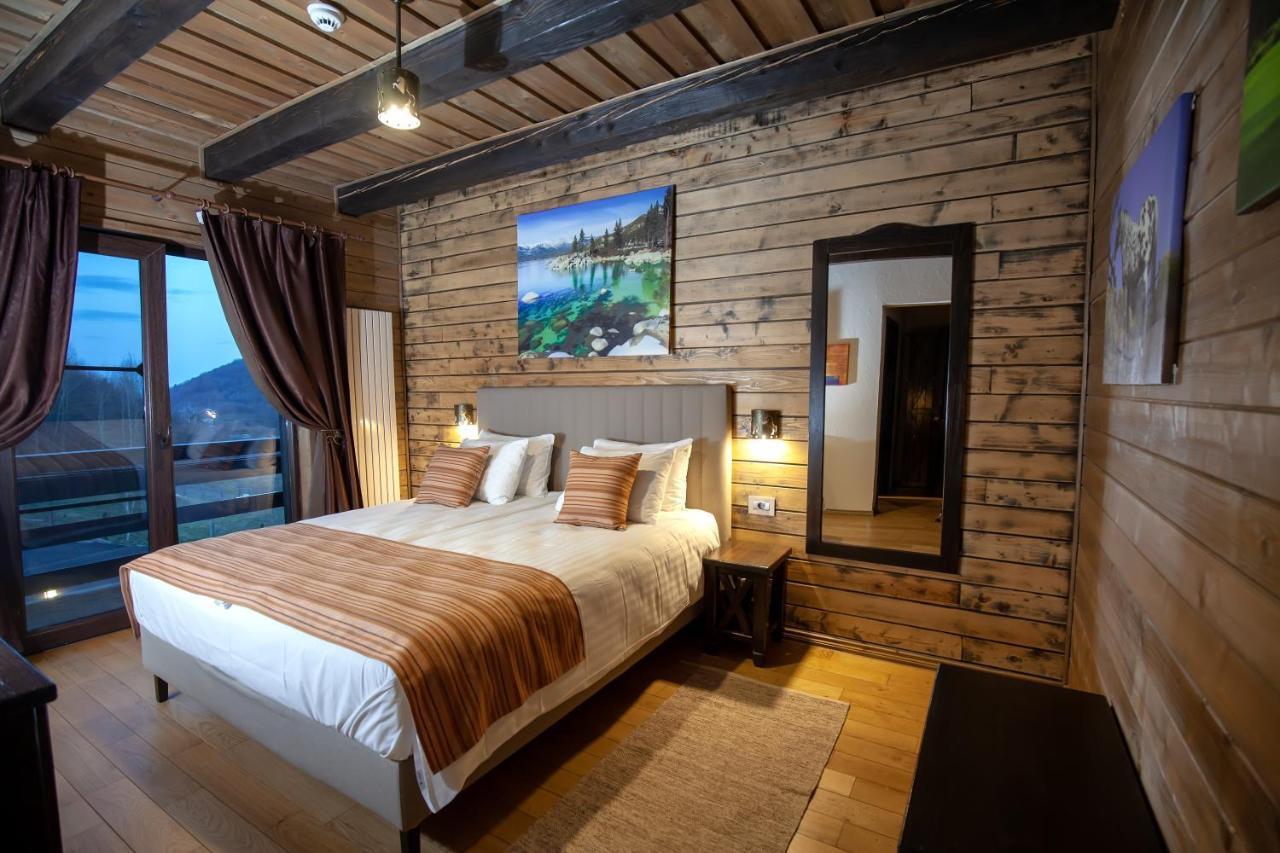 Maggie'S Ranch Hotel Rîşnov Екстериор снимка