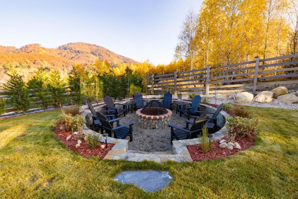 Maggie'S Ranch Hotel Rîşnov Екстериор снимка
