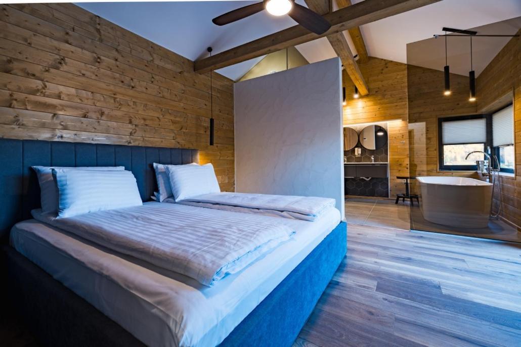 Maggie'S Ranch Hotel Rîşnov Екстериор снимка